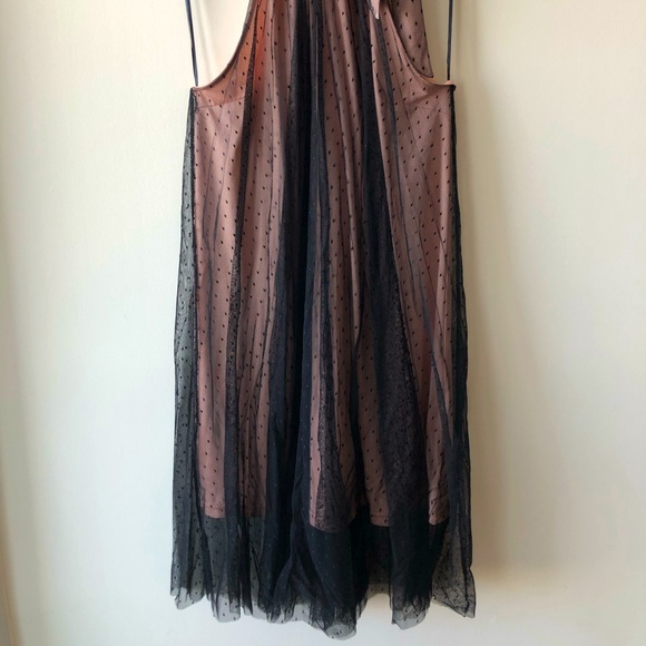 High tie-neck mini-dress - Picture 5 of 12